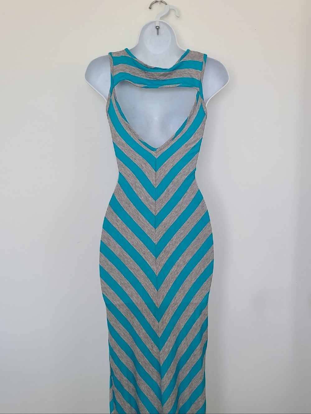Ludia chevron dress, sun dress, summer dress, keyhole dress, maxi Chevron dress - Picture 5 of 7